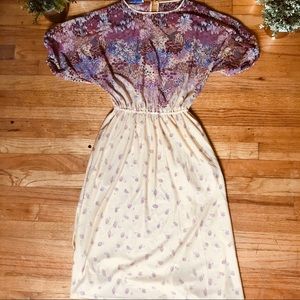 Vintage 1970s Lightweight Floral Dress